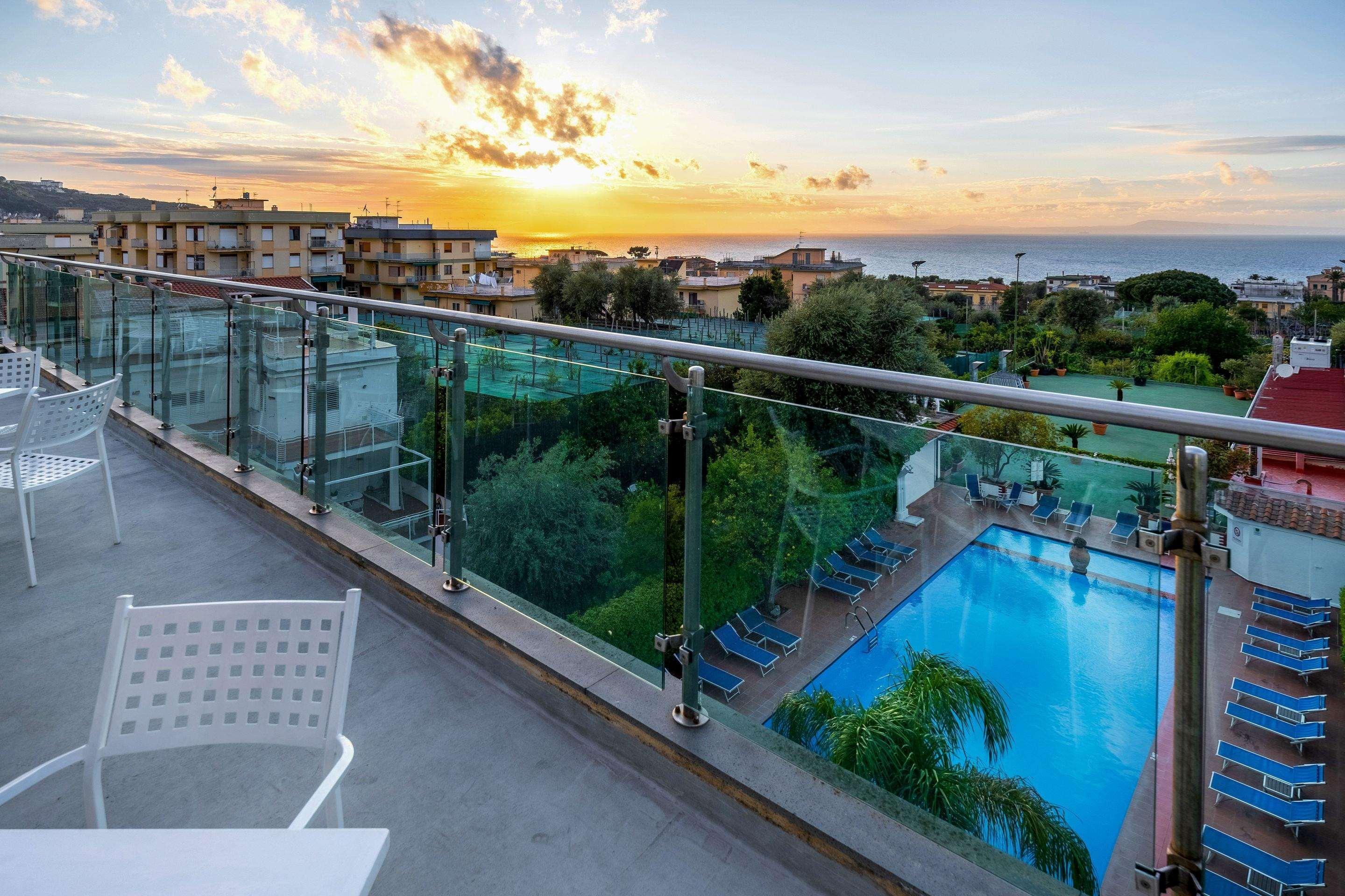 Hotel Gardenia Sorrento, Ascend Hotel Collection Exterior photo