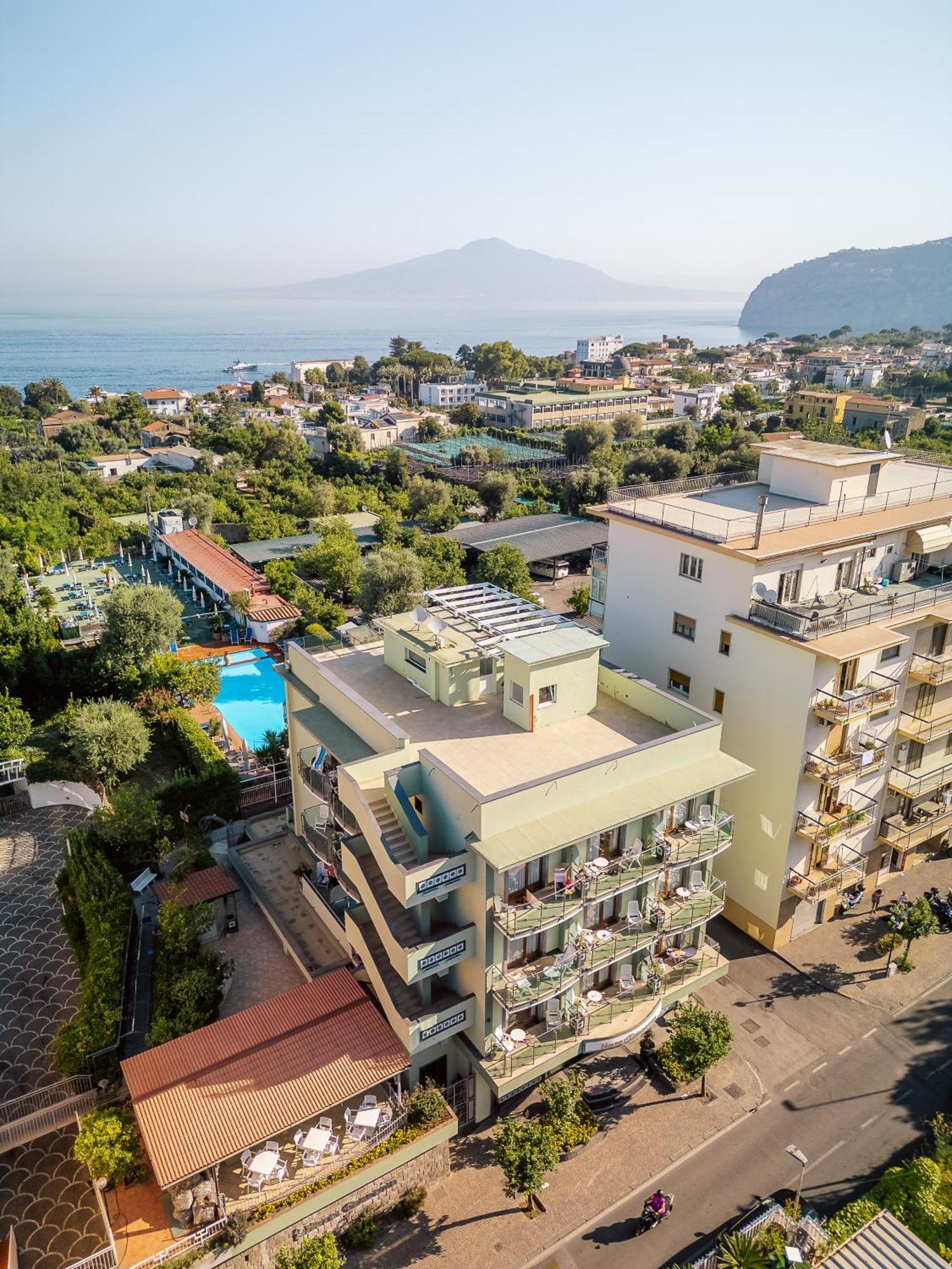 Hotel Gardenia Sorrento Exterior photo